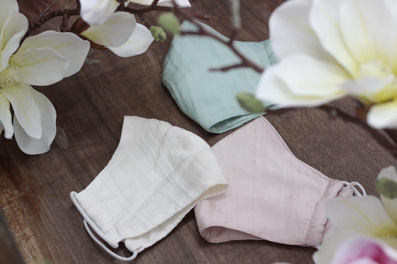 Маски за лице от естевствена коприна