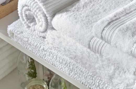 30% DISCOUNT ON CHRISTY TOWELS AND RUGS >>