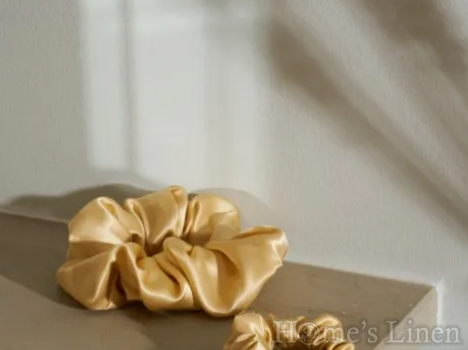 Ластик за коса 100% естествена коприна стил Scrunchie "Gold" размер Скини Ластик за коса 100% естествена коприна стил Scrunchie "Gold" размер Скини